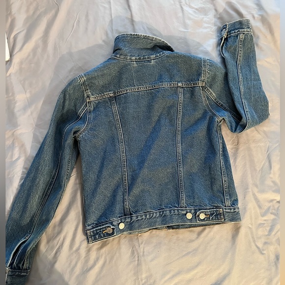 Jean jacket - Picture 2 of 4